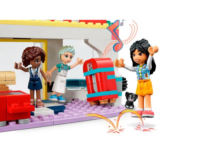 Конструктор LEGO Friends Хартлейк Сіті: ресторанчик в центрі міста