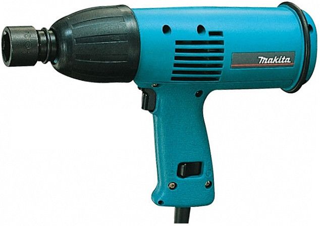 Гайковерт Makita 6905H, ударний, 470 Вт, 1/2", 300 Нм, 2.3 кг