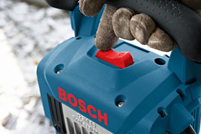 Молоток відбійний Bosch GSH 16-30. 1750Вт, 45 Дж, 1.300 уд/хв, 16.5 кг