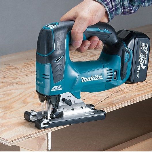 Лобзик Makita DJV182Z акумуляторний LXT 18В, 26мм