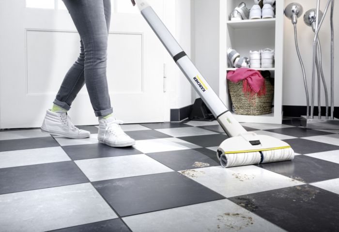 Пилосос ручний миючий Karcher FC 3 Cordless Premium + набір миючих засобів