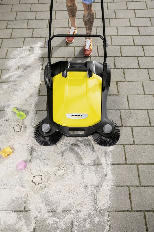 Підмітальна машина Karcher S 6 Twin