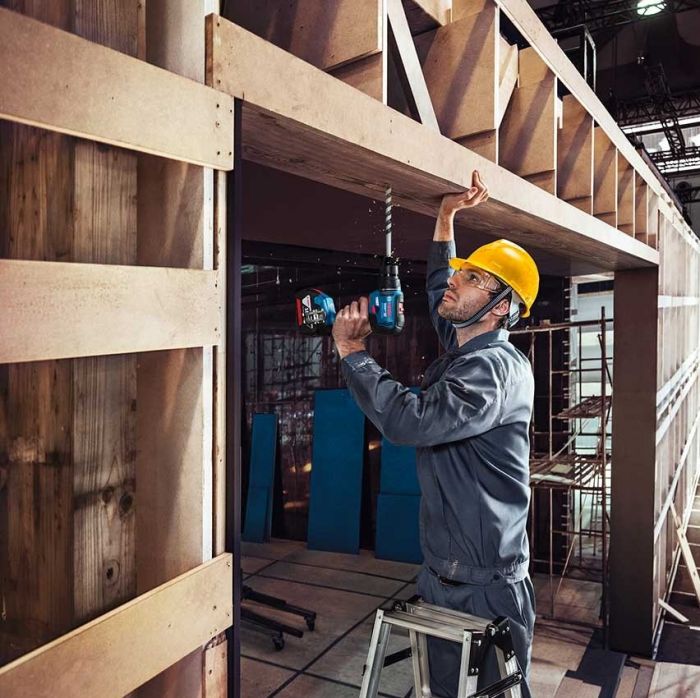 Шуруповерт-дриль Bosch GSB 18 V-50 ударний, solo, 28/50 Нм, 460-1800 об/хв