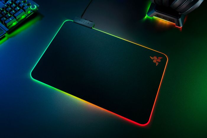 Ігрова поверхня Razer Firefly V2 RGB M Black (355х255х3мм)