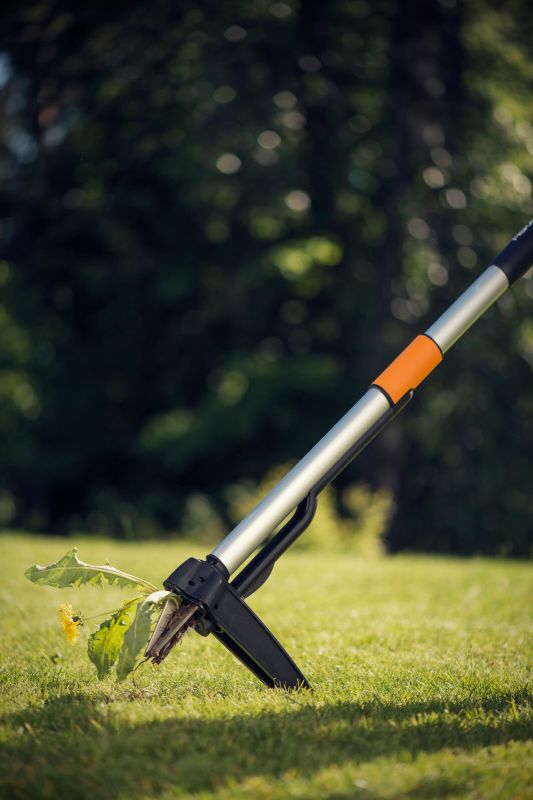 Fiskars Інструмент для видалення бур'янів телескопичний SmartFit