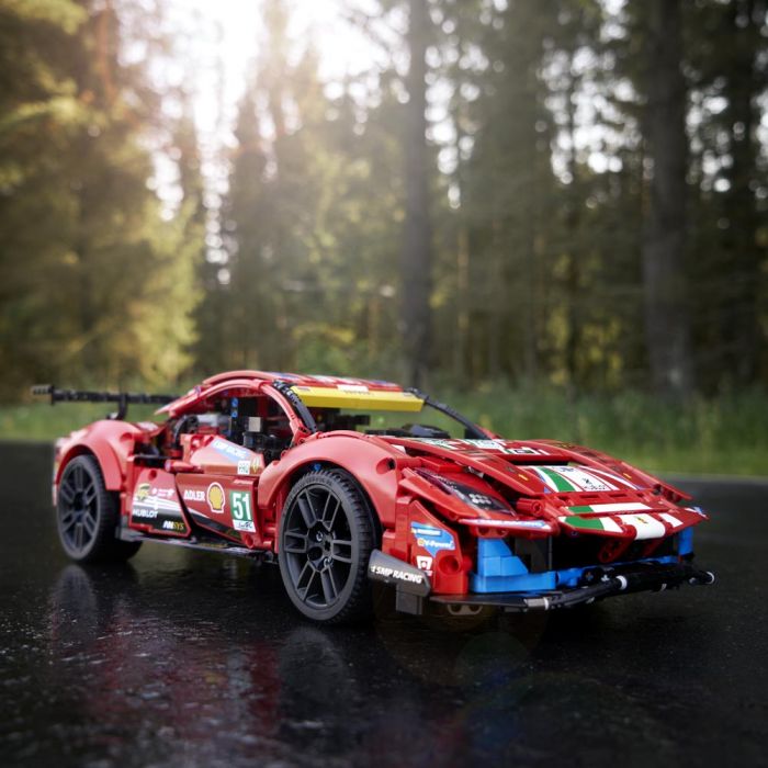 Конструктор LEGO Technic Ferrari 488 GTE “AF Corse #51” 42125