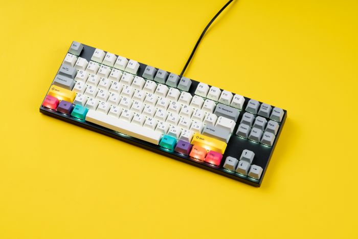 Клавіатура Varmilo MA87M V2 CMYK EC Sakura V2 RU