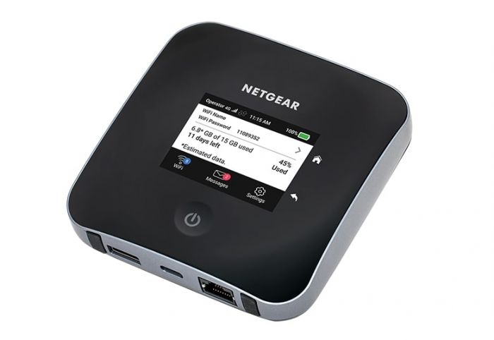 Мобільний маршрутизатор NETGEAR MR2100 Nighthawk M2 AC2000, 4G LTE, 1xGE LAN / WAN, 1xUSB-C, 1xUSB 2.0, 2xTS