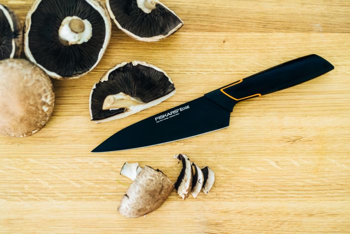 Ніж для шеф-кухара Fiskars Edge, 15 см