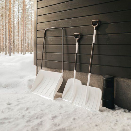 Fiskars Скрепер для прибирання снігу White