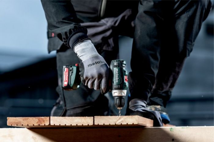 Шуруповерт-дриль Metabo PowerMaxx SB 12 Set, 2x2Aг, кофр, набір приладдя