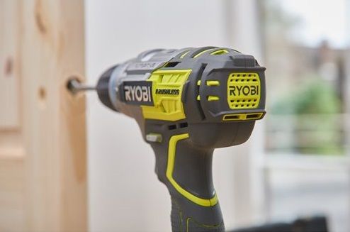 Ryobi Шуруповерт-дриль ONE+ R18PDBL-252VTT, ударна, безщіткова, 5Ач+2Ач