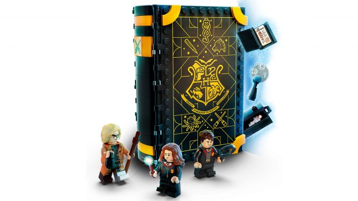 Конструктор LEGO Harry Potter TM У Гоґвортсі: уроки захисту від темних мистецтв 76397