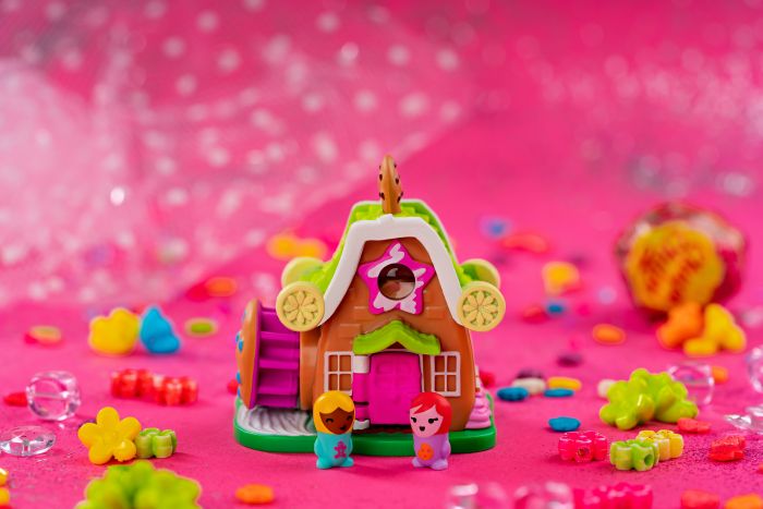 Ігрова фігурка Jazwares Nanables Small House Містечко солодощів, Крамниця "Печиво з молоком"