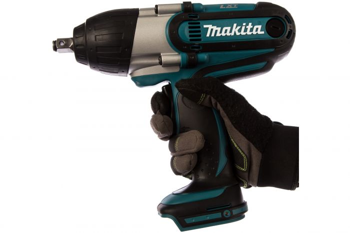 Гайковерт акумуляторный ударний Makita DTW450Z, 18В, 1600 об/хв, 2200 уд/хв, 440 Нм, 3.4 кг, SOLO