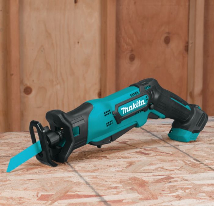 Пилка шабельна Makita JR103DZ, акум, 10.8В, 13мм, 0 - 3.300 мін-1, 0-50мм, 1.3 кг, SOLO