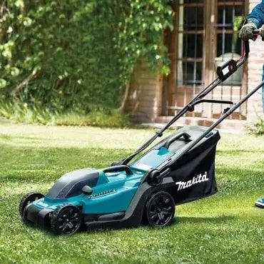 Газонокосарка Makita DLM330Z, акумуляторна, 18В, 33 см, 450 м2, 30 л, 20 - 75 мм (8 позицій), 13.2 кг SOLO