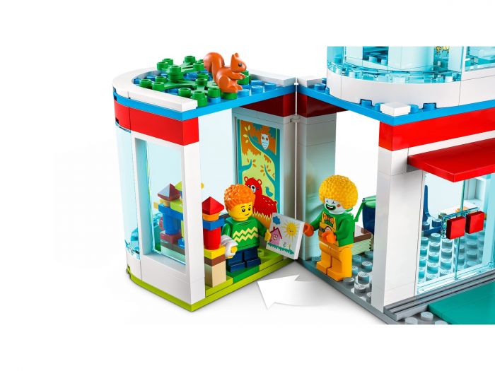 Конструктор LEGO City Лікарня 60330