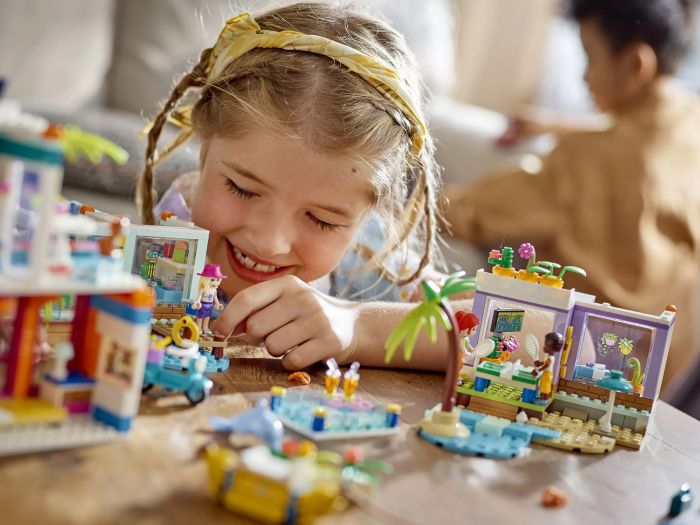 Конструктор LEGO Friends Пляжний будинок для відпочинку 41709