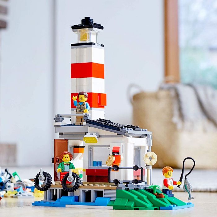 Конструктор LEGO Creator Відпустка в будинку на колесах 31108