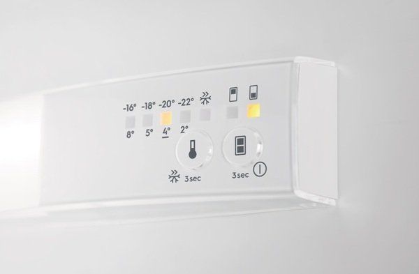 Вбуд. холодильник с мороз. камерою Electrolux RNT6TF18S1, 177х55х54см, 2 дв., Холод.відд. - 192л, Мороз. відд. - 61л, A+, Combi,