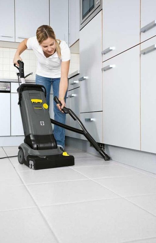 Машина підлогомийна Karcher BR 30/4 C Adv акуиуляторна з дод.насадкою для всмоктування