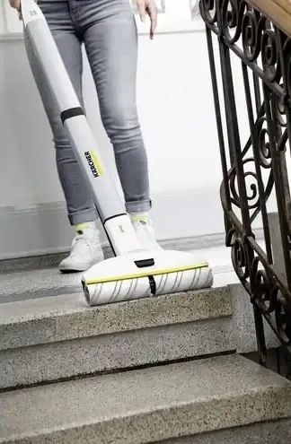 Підлогомийна машина Karcher EWM2 Premium акумуляторна