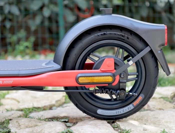 Електросамокат Segway-Ninebot D28E, Black/Red