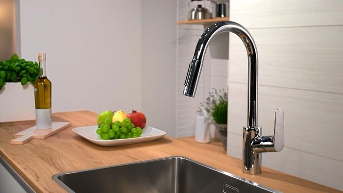 Змішувач Hansgrohe Focus для кухонної мийки/31815000/240мм, 2-струменевий/поворотний/з витяжним душем/важіль збоку/форма кругла/хром