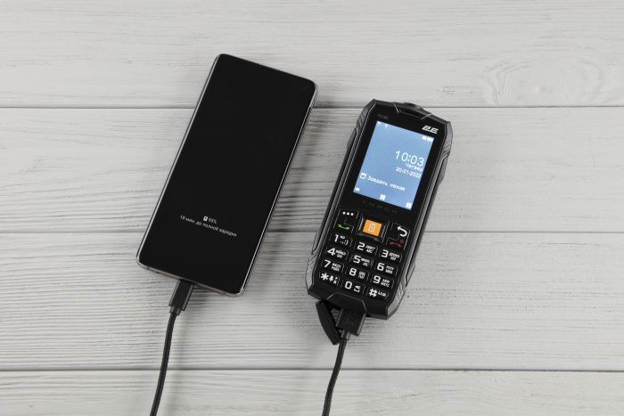 Мобільний телефон 2E R240 2020 2SIM Black