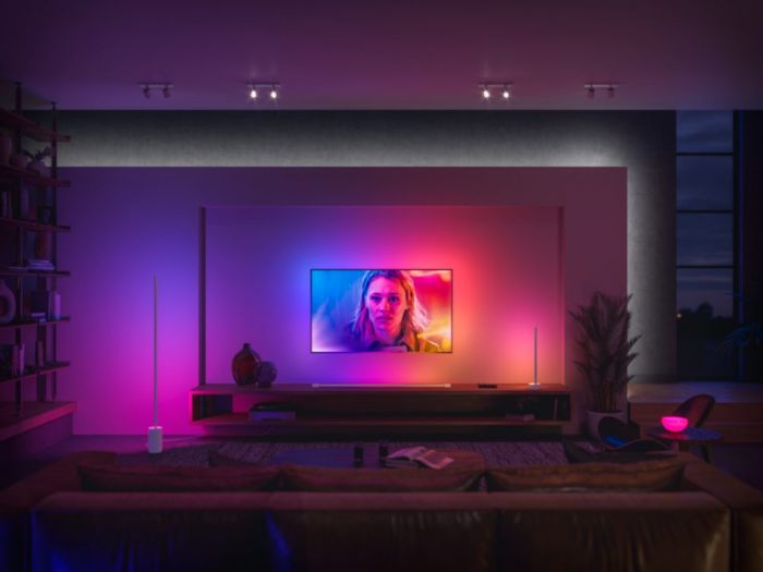 Настільний світильник розумний Philips Hue Signe, 2000K-6500K, RGB, Gradient, ZigBee, димування, 55см, білий