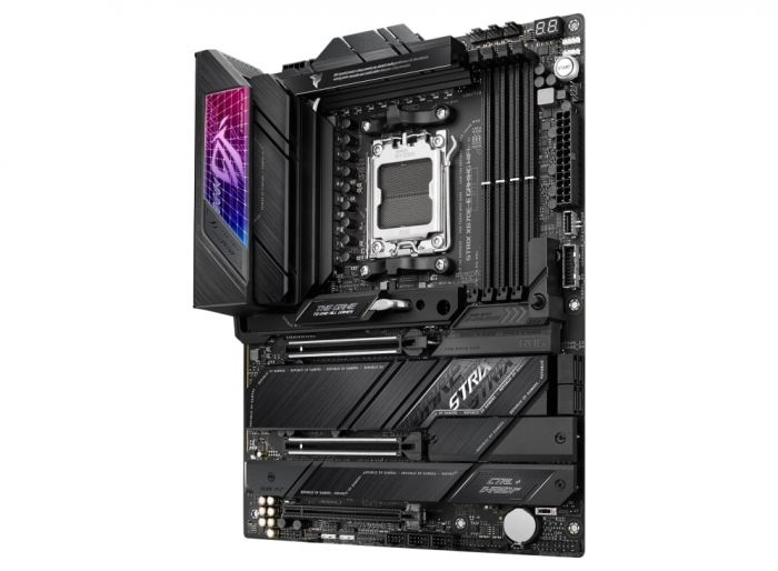 Материнcька плата ASUS ROG STRIX X670E-E GAMING WIFI sAM5 X670 4xDDR5 M.2 HDMI-DP WiFi BT ATX