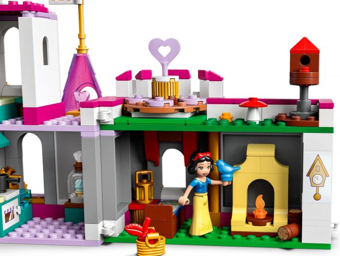 Конструктор LEGO Disney Princess Замок неймовірних пригод