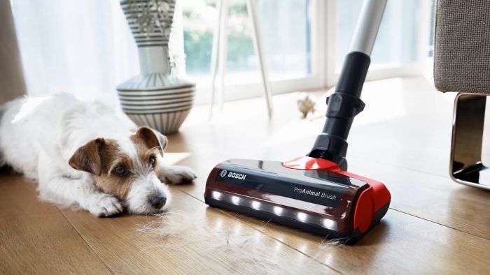 Пилосос Bosch безпровідний, конт пил -0.3л, автон. робота до 40хв, вага-2.9кг, НЕРА, червоний