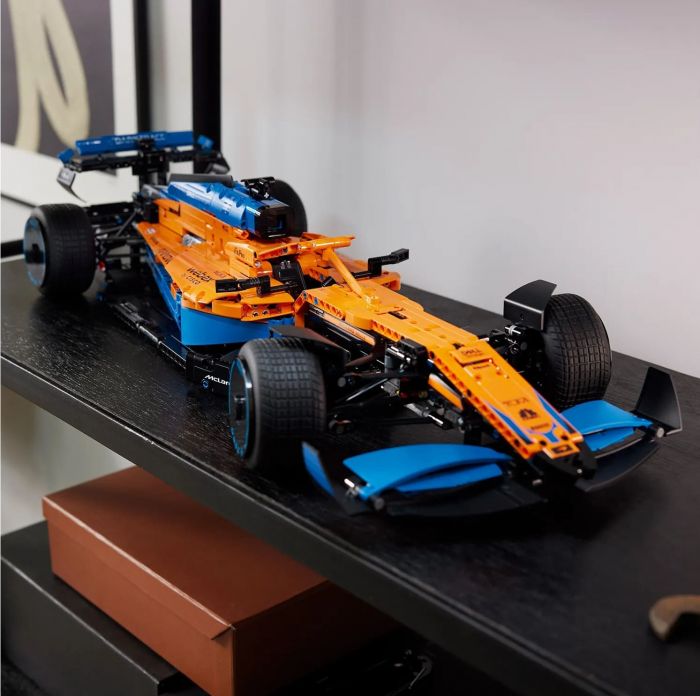 Конструктор LEGO Technic Гоночний автомобіль McLaren Formula 1™