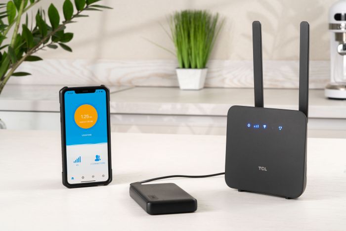 Маршрутизатор TCL LINKHUB 4G LTE Wi-Fi (HH42CV2)+Powerbank 15000мАгод+USB кабель 5V-12V