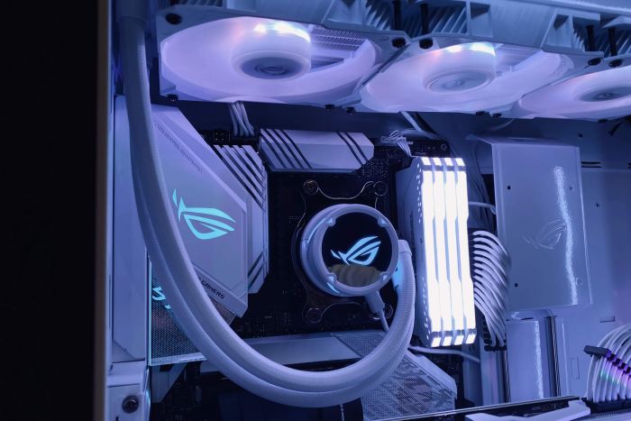 Система жидкостного охлаждения ASUS ROG STRIX LC 360 RGB WHITE EDITION Intel: LGA 115x, 1366, 2011, 2011-3, 2066;AMD: AM4, TR4/sTRX4*, RGB WHITE EDITION