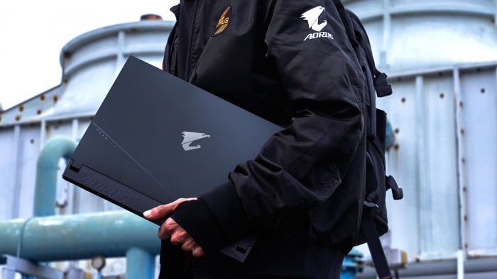 Ноутбук AORUS 15.6 QHD 165Hz/Intel i7-13700H/16/1TB/NVD4070-8/DOS