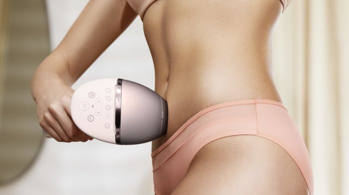 Фотоепілятор Philips Lumea IPL 9900 Series, акумуляторний , кіл-ть спалах.-450000, 2-4 см2, насадок-3, футляр, біло-золотий
