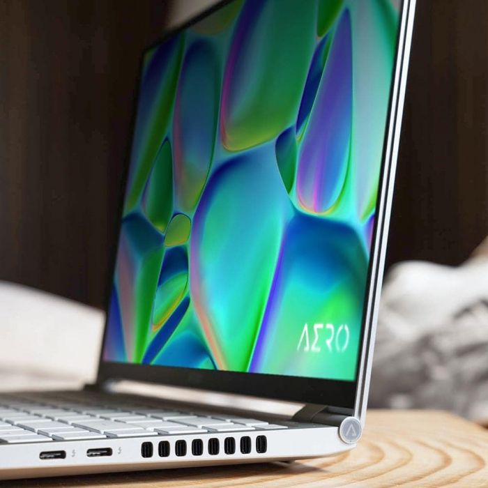 Ноутбук AERO 14.0 QHD+ OLED 90Hz, Intel i7-13700H, 16GB, F1TB, NVD4050-6, W11, сріблястий