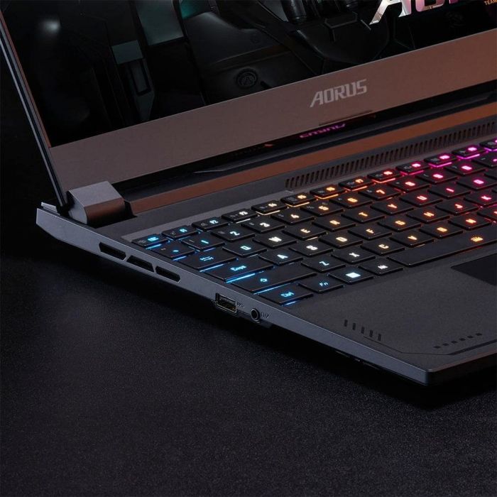 Ноутбук AORUS 15.6 QHD, Intel i7-13700HX, 16GB, F1TB, NVD4070-8, DOS, чорний