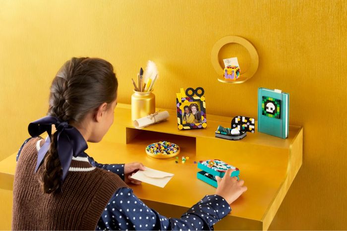 Конструктор LEGO DOTS Гоґвортс. Настільний комплект