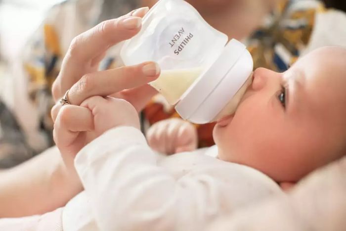 Соска Philips Avent силіконова Natural Природний Потік, 3м+., 2 шт, середній потік