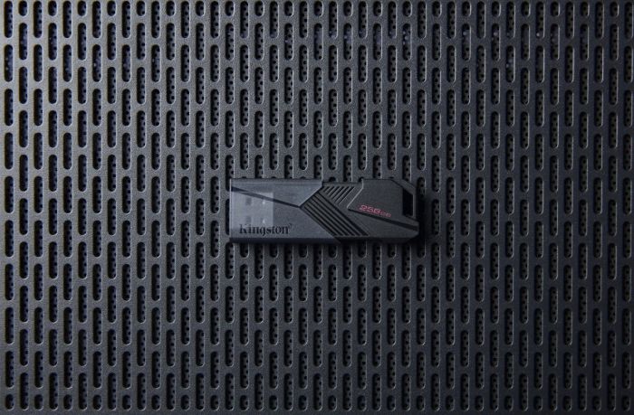 Накопичувач Kingston  256GB USB 3.2 Type-A Gen1 DT Exodia Onyx