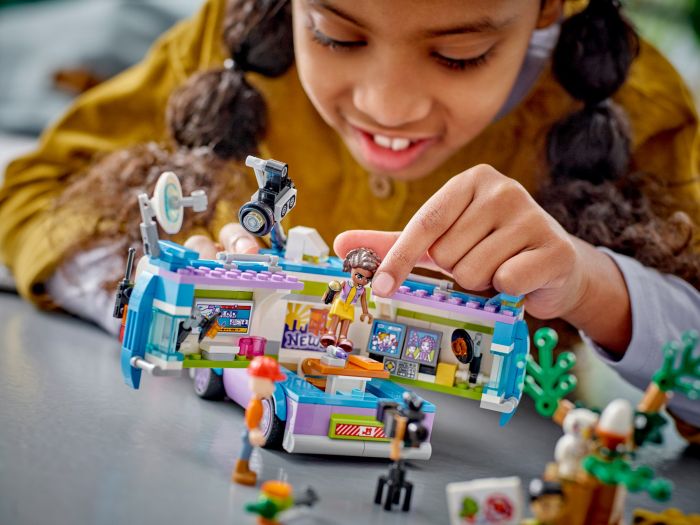 Конструктор LEGO Friends Фургон редакції новин