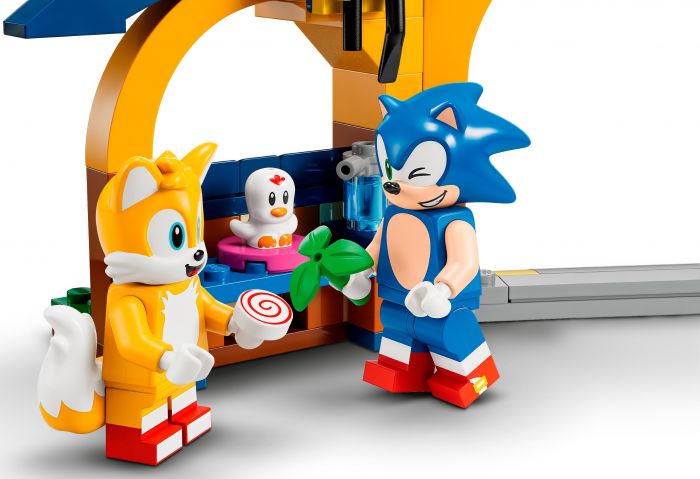 Конструктор LEGO Sonic the Hedgehog Майстерня Тейлз і літак Торнадо