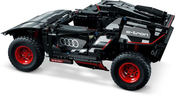 Конструктор LEGO Technic Audi RS Q e-tron