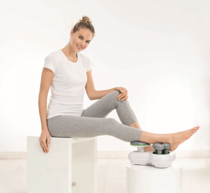 Масажер Beurer для ахіллового сухожилля, від мережі, вага-2.5кг, 6 головок, 2 швидкості, автовимкн., білий
