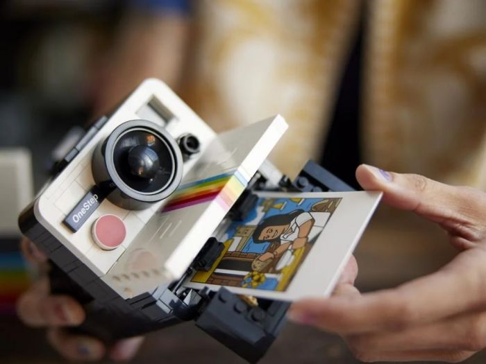 Конструктор LEGO Ideas Polaroid OneStep SX-70