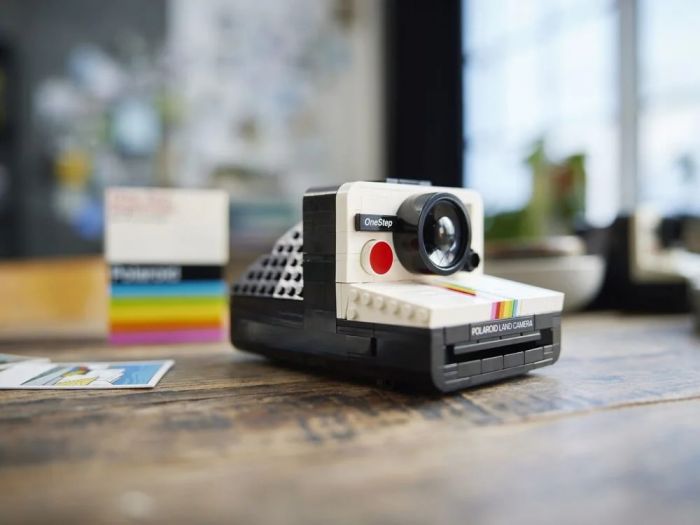 Конструктор LEGO Ideas Polaroid OneStep SX-70